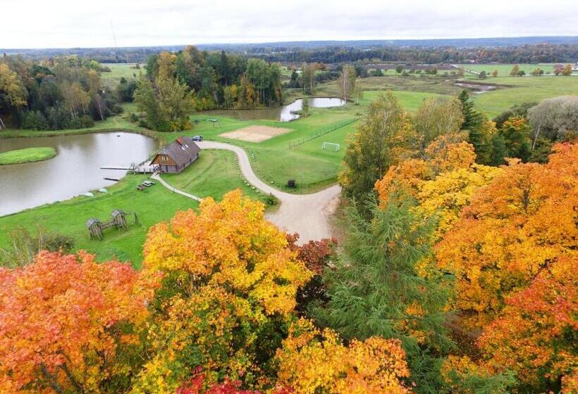 خانه 3 خوابه, Brīvdienu Māja Polīši