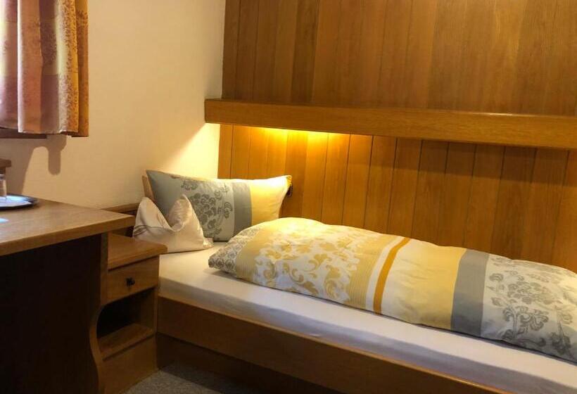 חדר אקונומי, Gästehaus Am Kurparkweg