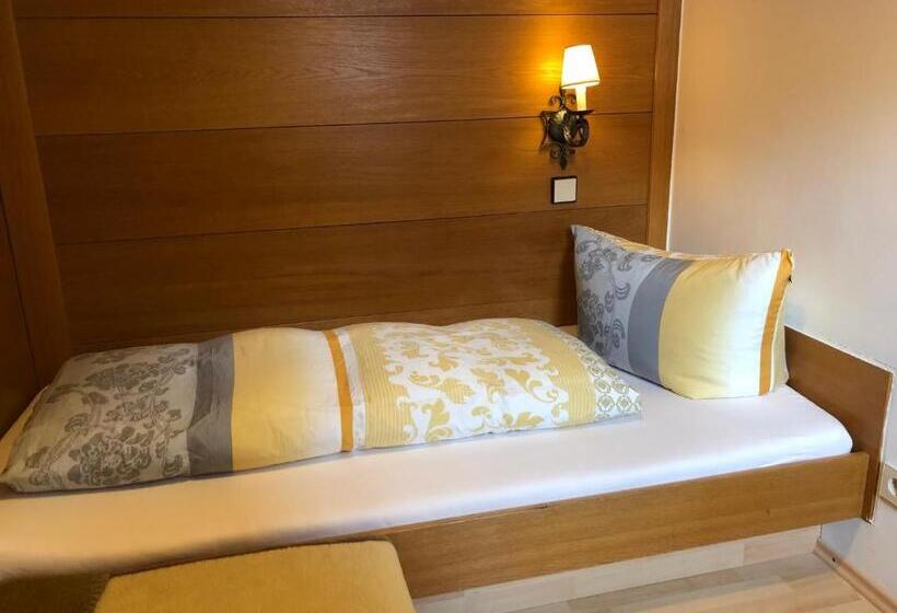 חדר אקונומי, Gästehaus Am Kurparkweg