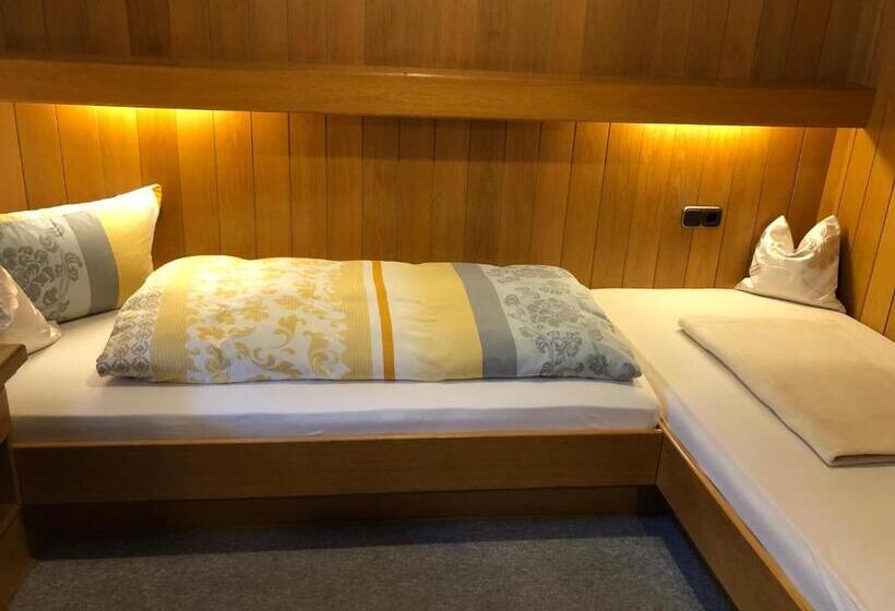 חדר אקונומי, Gästehaus Am Kurparkweg