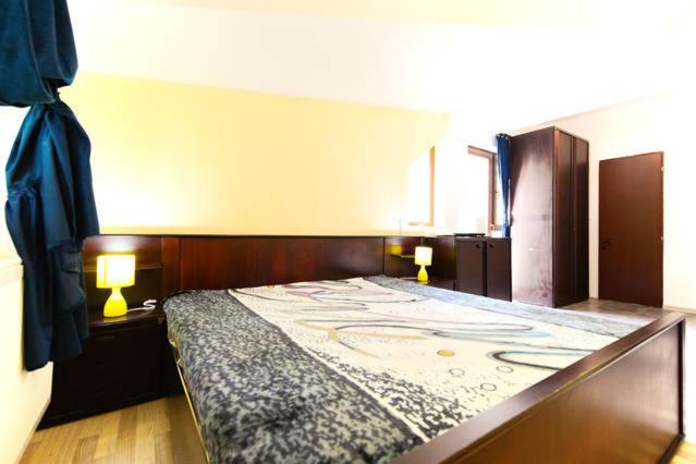 标准间带阳台, La Buni Busteni