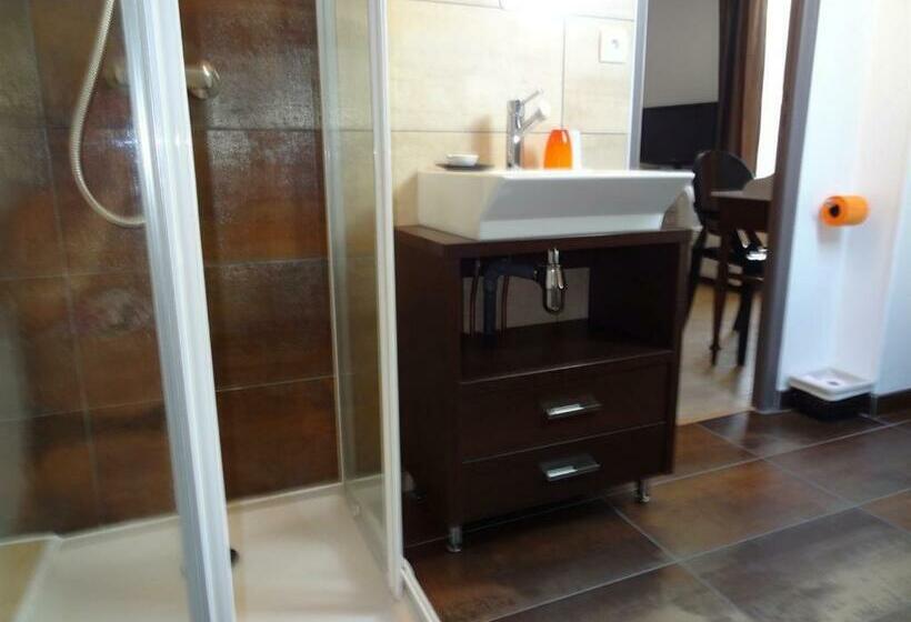 Апартаменты Deluxe 1 Спальня, Le Pavillon De Nathalie