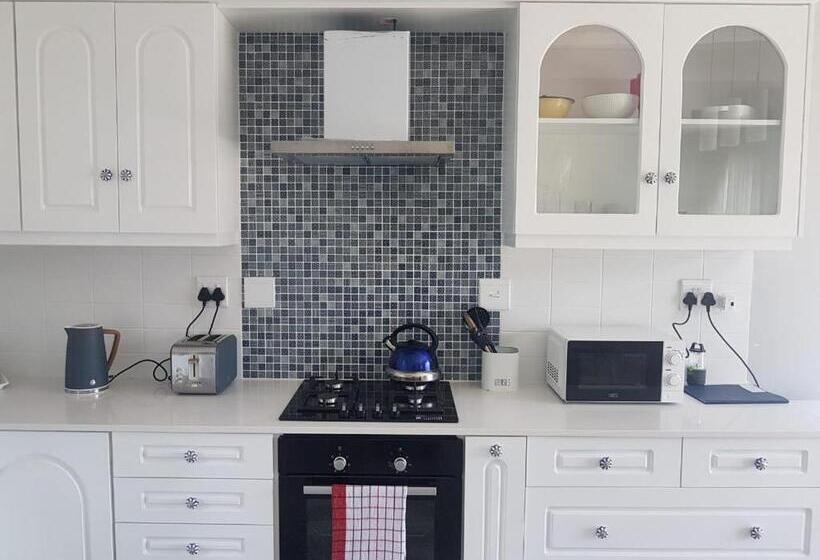 带1个卧室的豪华别墅, Morton Manor