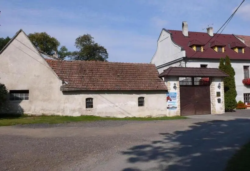 Duplex-huoneisto 1 Makuuhuone, Penzion Padrtův Mlýn