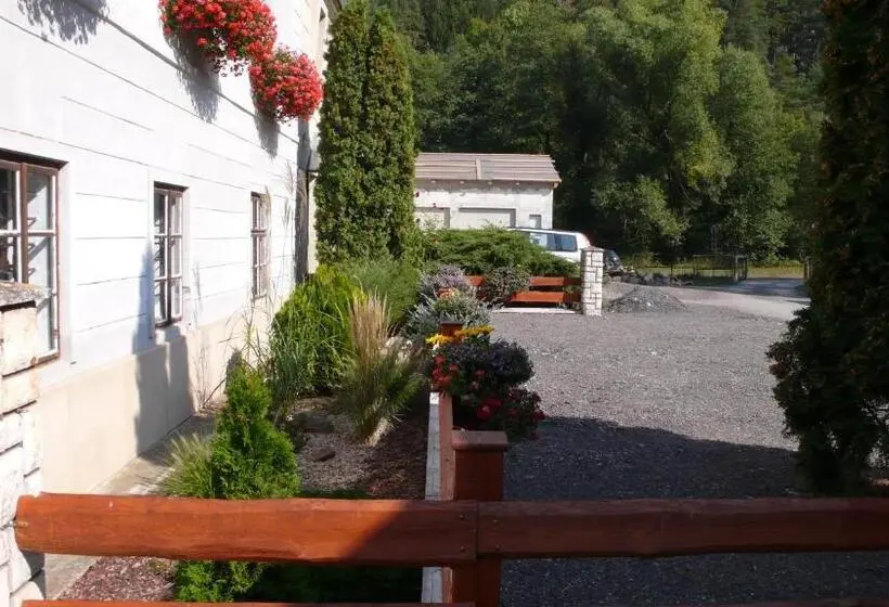 Duplex-huoneisto 1 Makuuhuone, Penzion Padrtův Mlýn