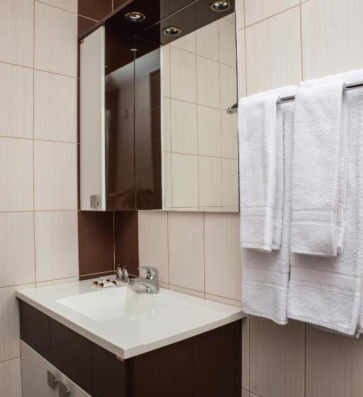 غرفة قياسية مزوَّدة بشُرفة, Topalovi Guest House