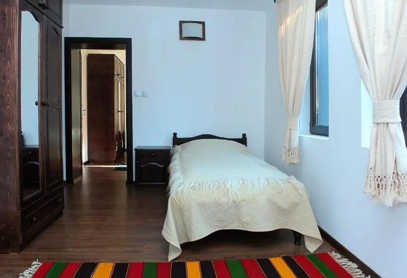 ファミリールーム, Topalovi Guest House
