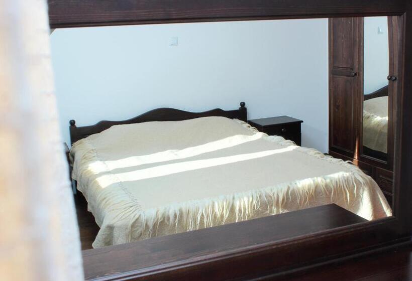 غرفة عائلية, Topalovi Guest House