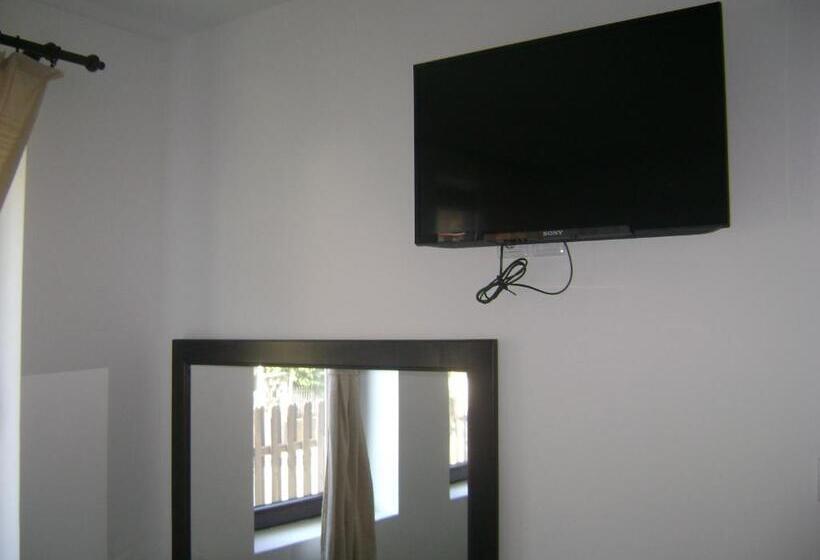 غرفة عائلية, Topalovi Guest House