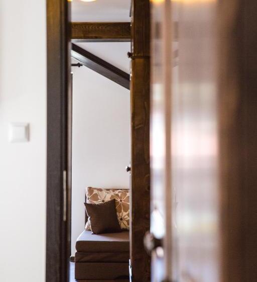 Семейный Номер, Topalovi Guest House