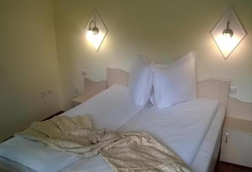 חדר סטנדרט עם מרפסת, Vila Alunis