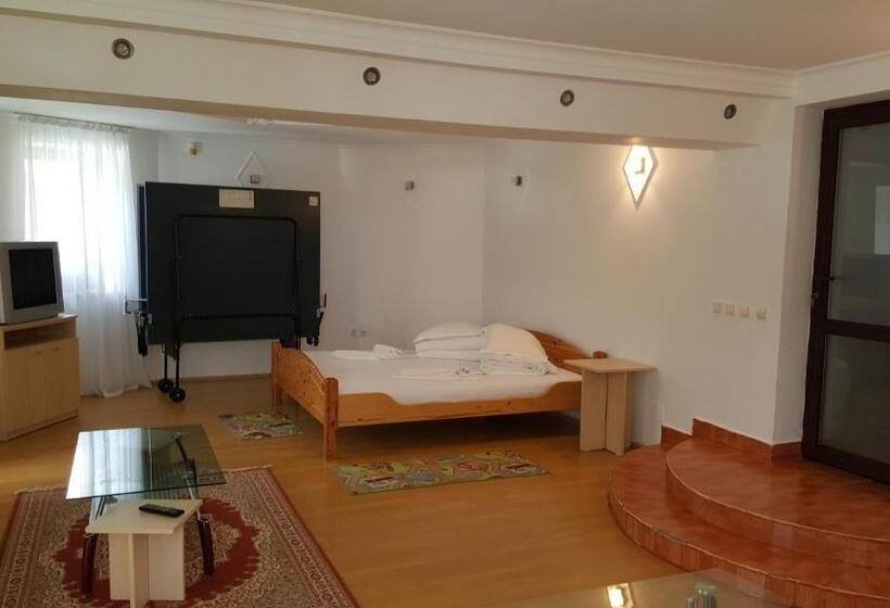 חדר משפחתי נוף להרים, Vila Alunis