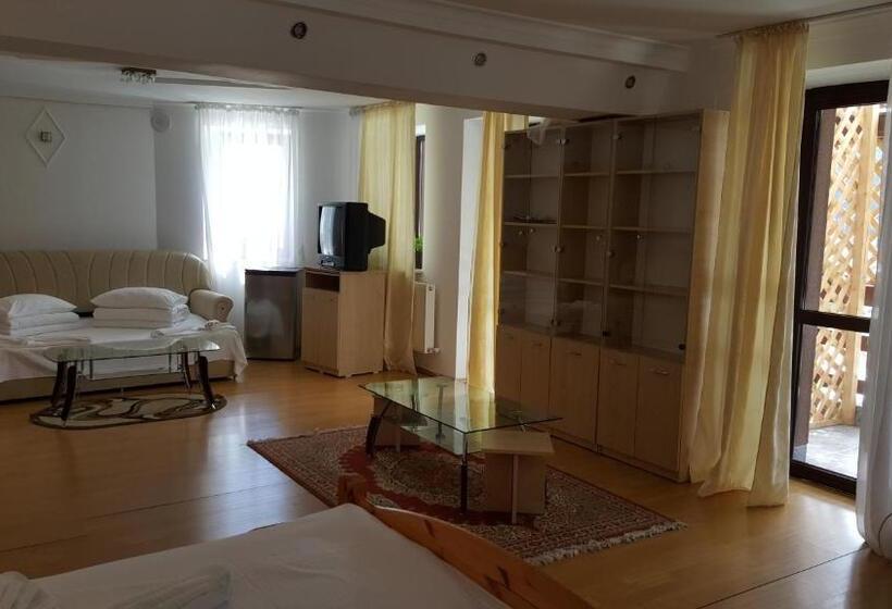 חדר משפחתי נוף להרים, Vila Alunis