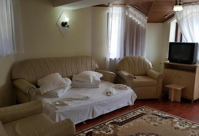 חדר סטנדרט טריפל חדר רחצה חיצוני, Vila Alunis