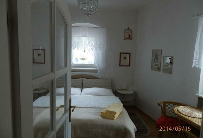 スタンダードルーム, Pension U Kapličky