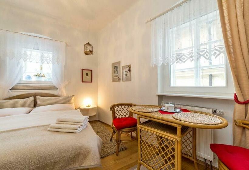 スタンダードルーム, Pension U Kapličky