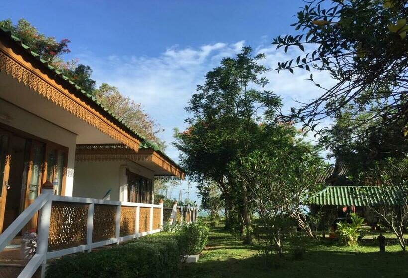 بانگلوی استاندارد, Ruen Thai Rim Haad
