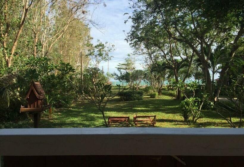 بنجلو قياسى, Ruen Thai Rim Haad