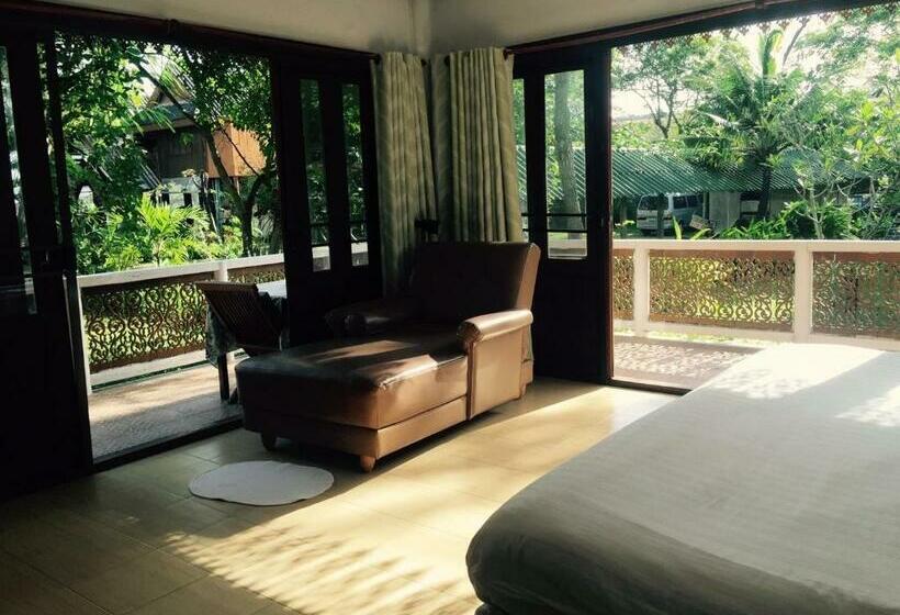 بنجلو قياسى, Ruen Thai Rim Haad