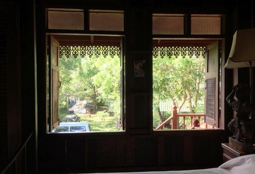 سوییت جونیور, Ruen Thai Rim Haad