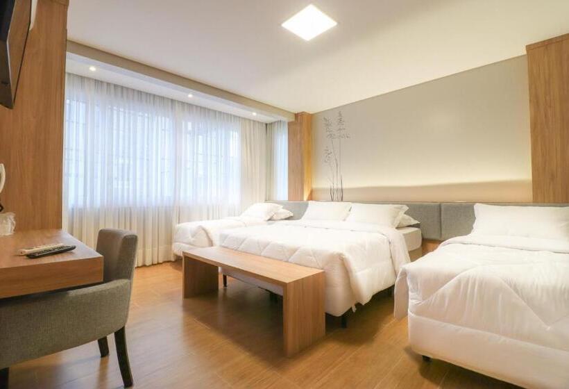 اتاق لوکس چهار تخته, Pousada Bella Viena