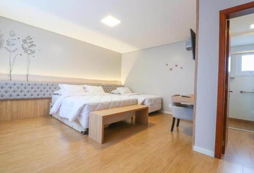 اتاق لوکس چهار تخته, Pousada Bella Viena