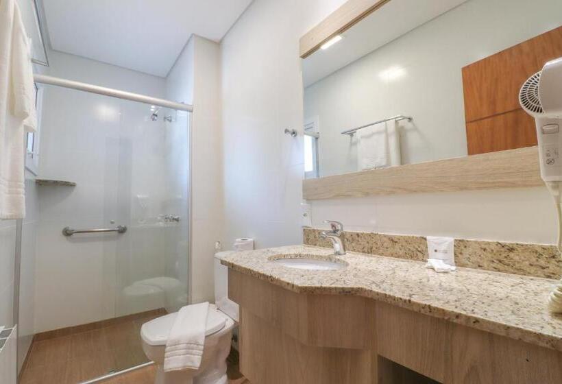 اتاق استاندارد سه نفره, Pousada Bella Viena