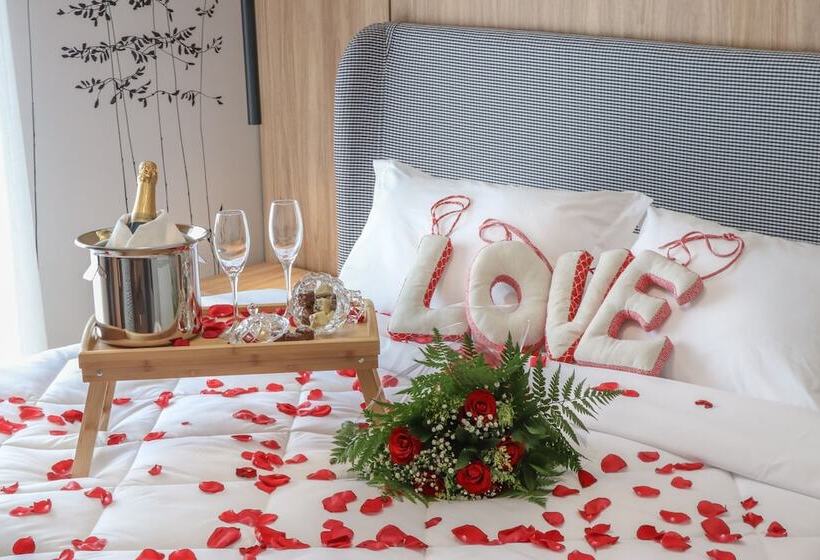 اتاق لوکس چهار تخته, Pousada Bella Viena