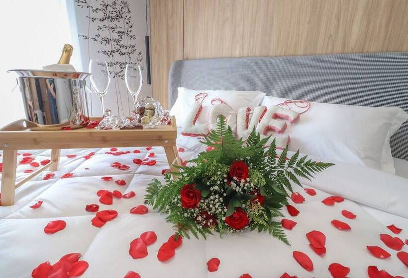 اتاق لوکس سه تخته, Pousada Bella Viena