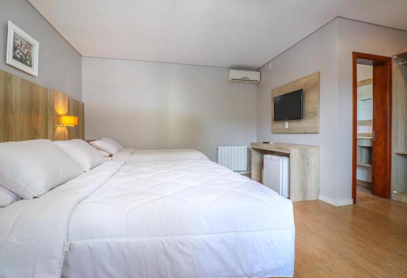 اتاق لوکس چهار تخته, Pousada Bella Viena