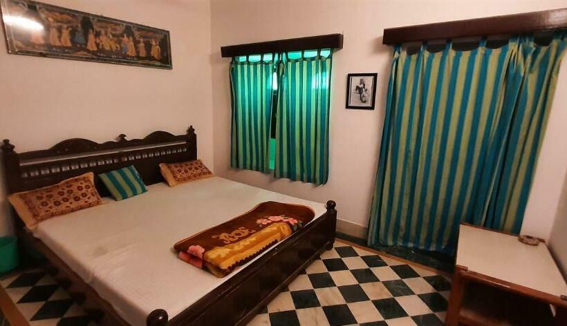 اتاق اکونومی, Ganesh