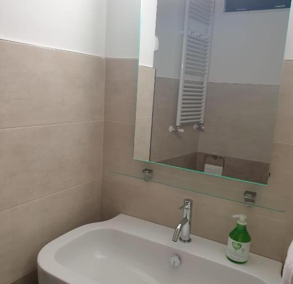 Номер Стандарт, Comeacasa B&b