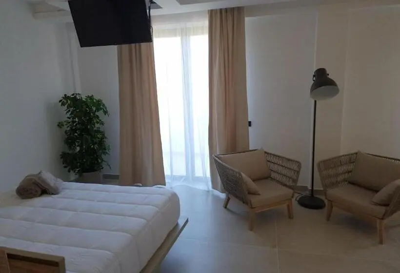 Deluxe Suite King Bed, Al Balhara Resort