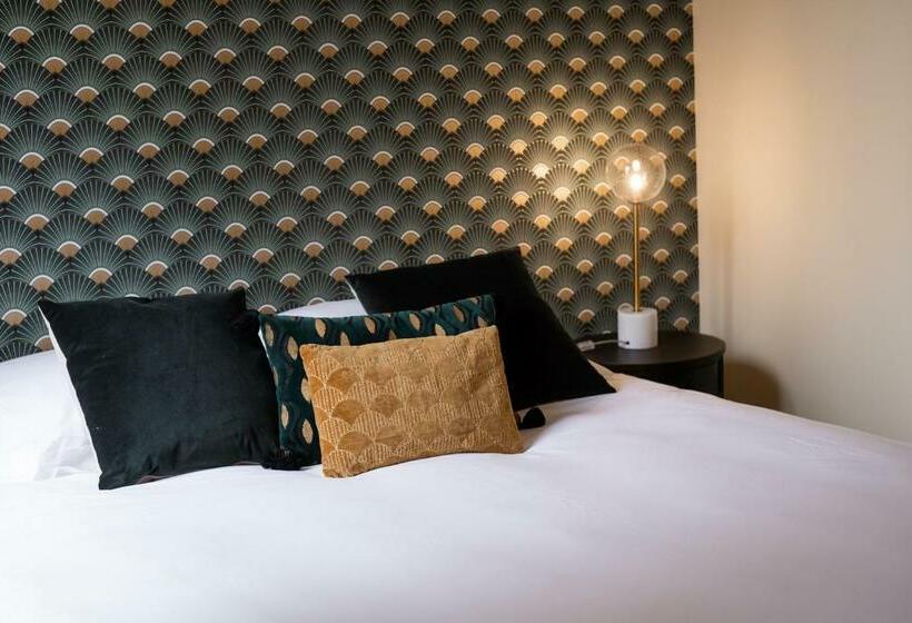 标准间, Les Chambres Du Montréal Et L Hôtel Particulier