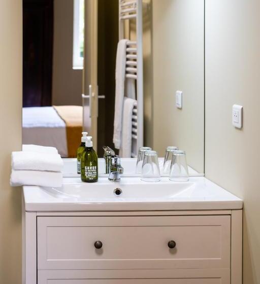 标准间, Les Chambres Du Montréal Et L Hôtel Particulier