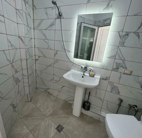 اتاق استاندارد با چشم‌انداز دریاچه, Vila Nikolla