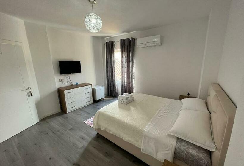 اتاق استاندارد, Vila Nikolla