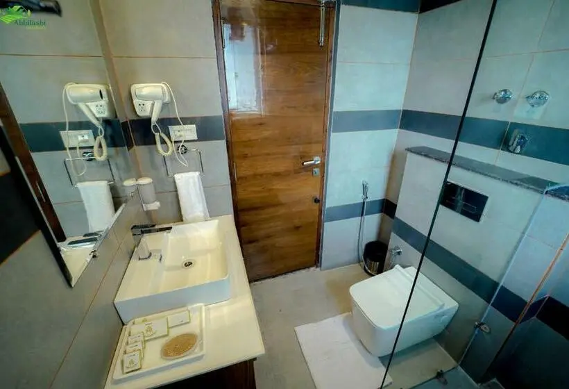 バルコニー付きデラックスルーム, Abhilashi Residency & Spa   Centrally Heated & Air Cooled