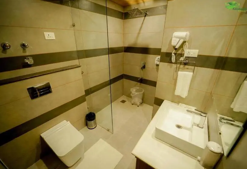 スーペリアールーム, Abhilashi Residency & Spa   Centrally Heated & Air Cooled