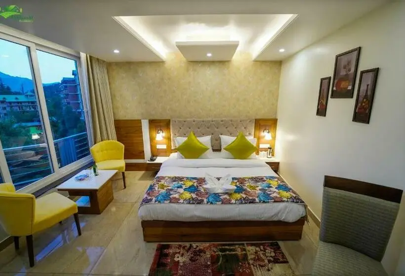 デラックスルーム, Abhilashi Residency & Spa   Centrally Heated & Air Cooled