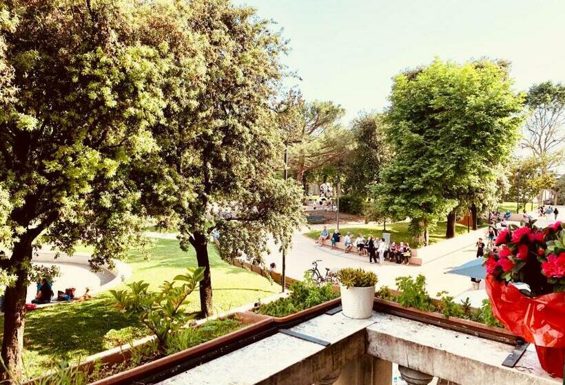 اتاق استاندارد چهارنفره با بالکن, Baia Di Levanto