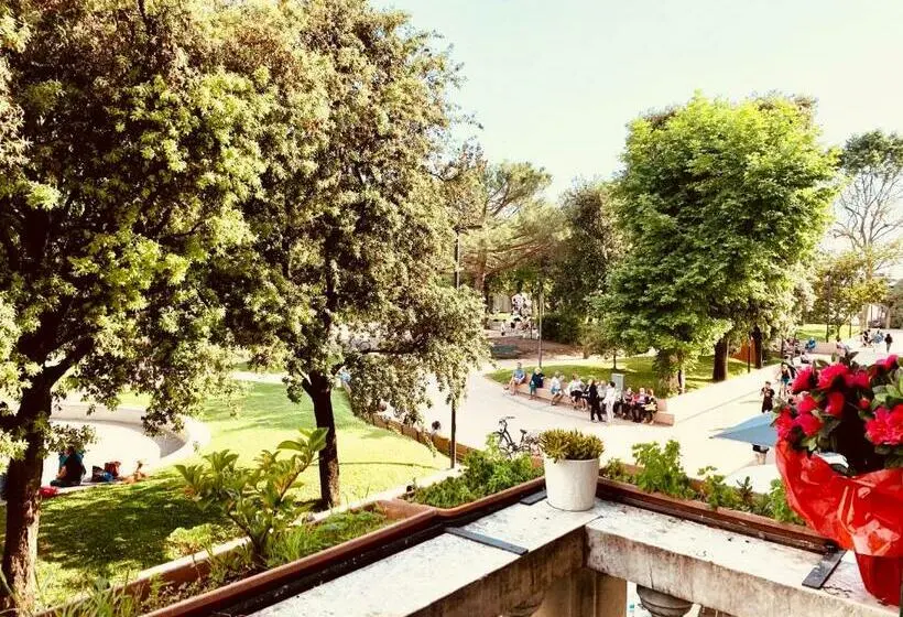اتاق استاندارد چهارنفره با بالکن, Baia Di Levanto