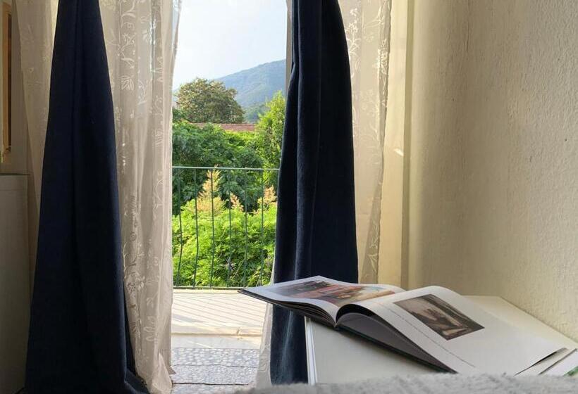 اتاق لوکس, Baia Di Levanto