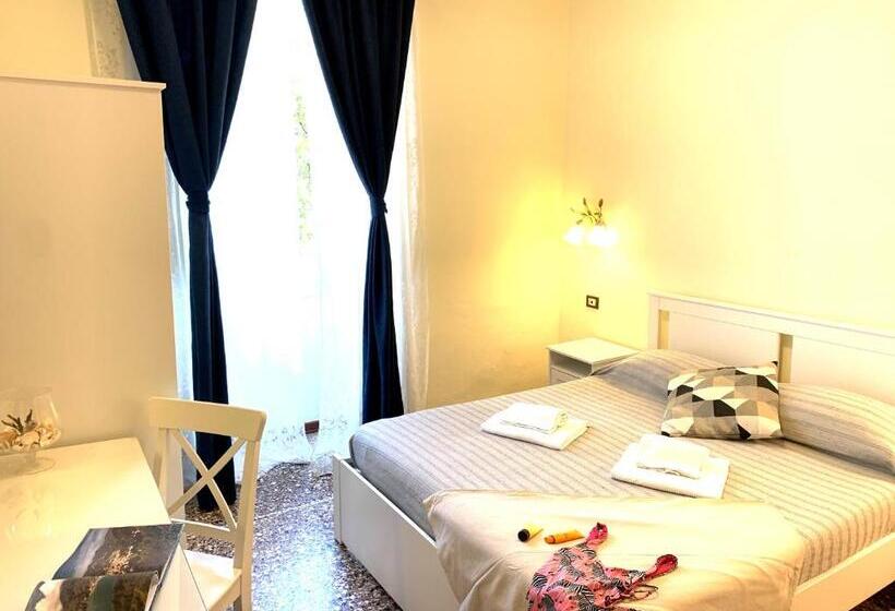 اتاق اکونومی, Baia Di Levanto