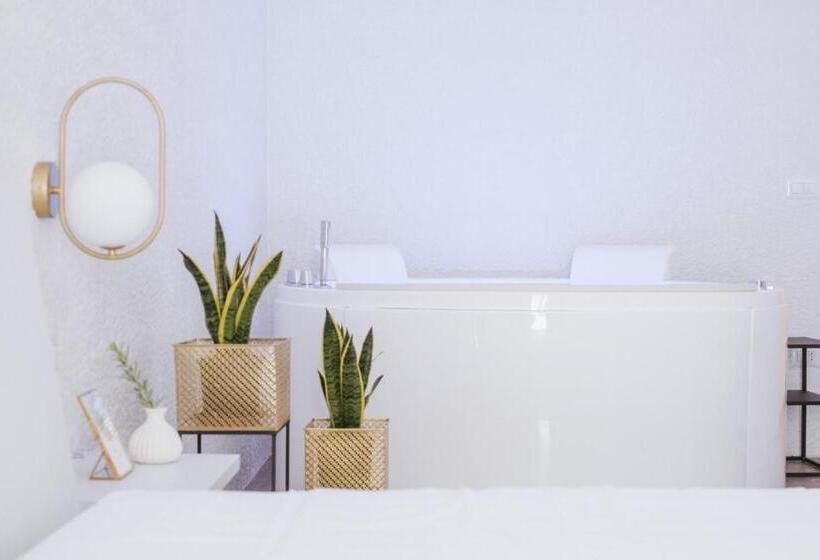 豪华套房, Porta D'oro Charming House