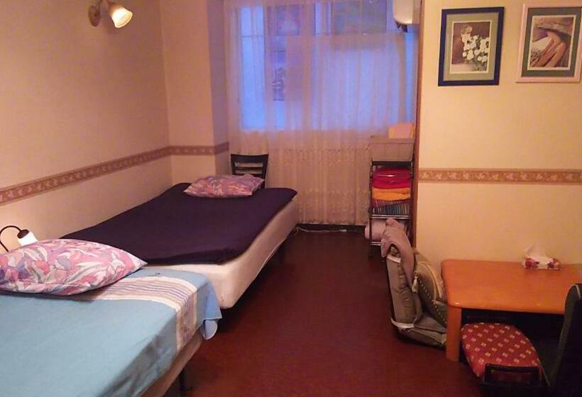 اتاق اکونومی, ホテル4fマカロニ