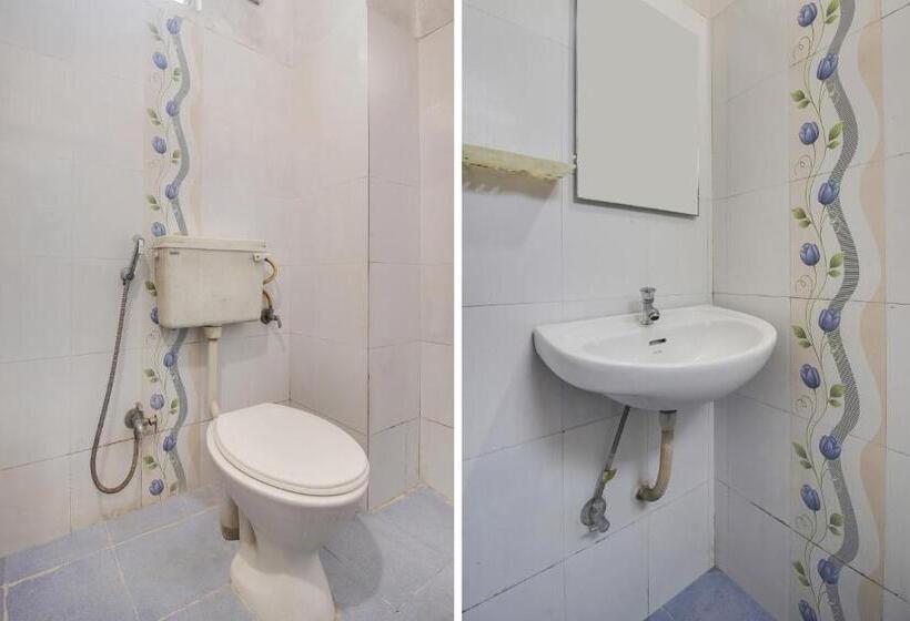 スタンダードルーム, O Anuguna Tulasi Grand Near Jntu University Hyderabad