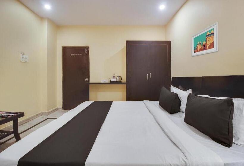 スタンダードルーム, O Anuguna Tulasi Grand Near Jntu University Hyderabad