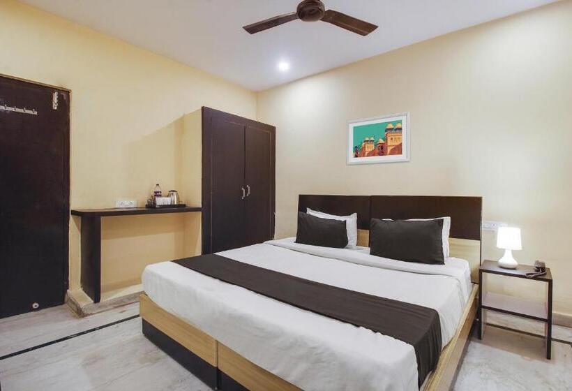 スタンダードルーム, O Anuguna Tulasi Grand Near Jntu University Hyderabad