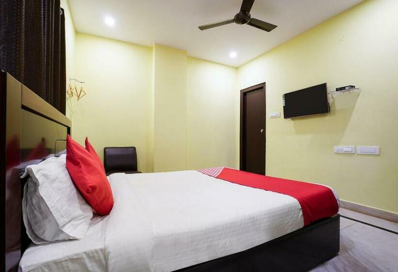 スタンダードルーム, O Anuguna Tulasi Grand Near Jntu University Hyderabad